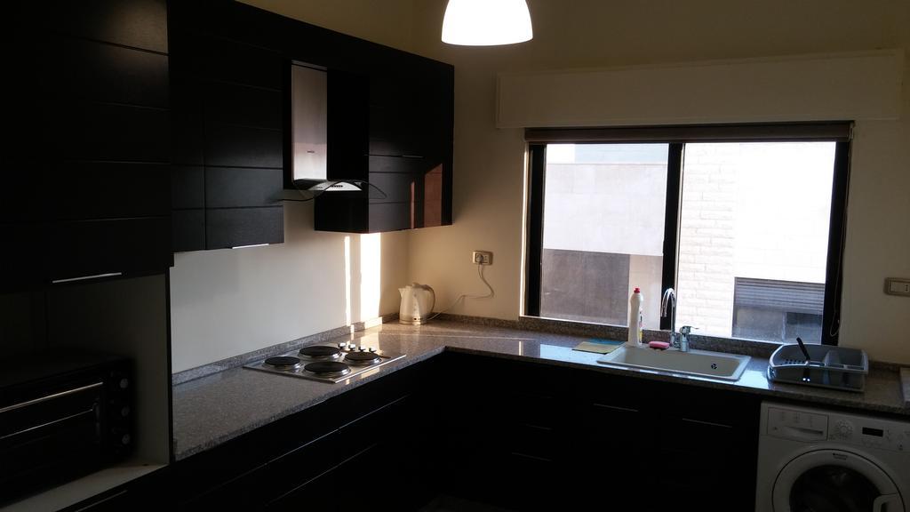 Cozy Dair Ghbar apartment Amman Zewnętrze zdjęcie